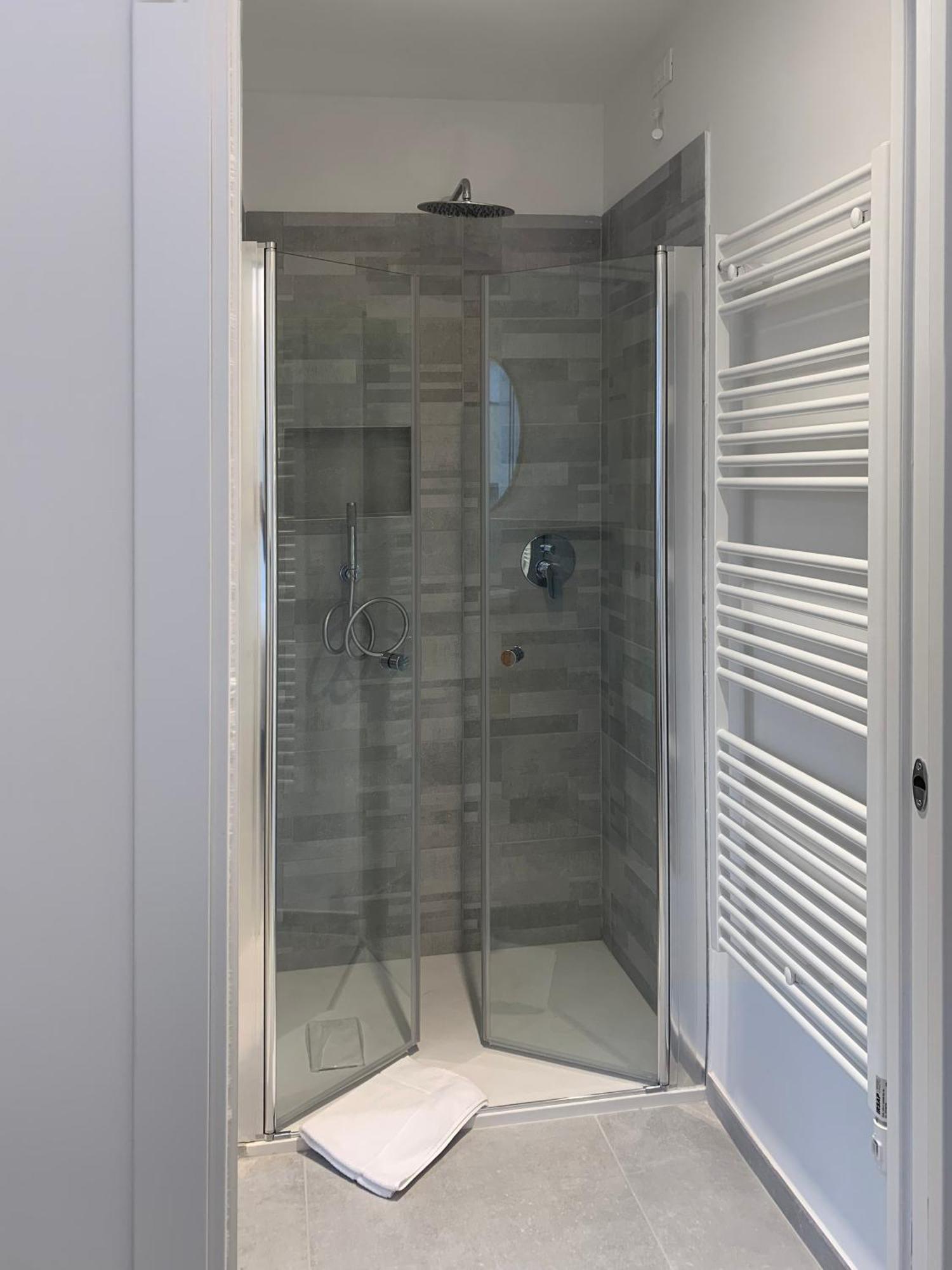 Green Home - Cernobbio Apt Комо Экстерьер фото